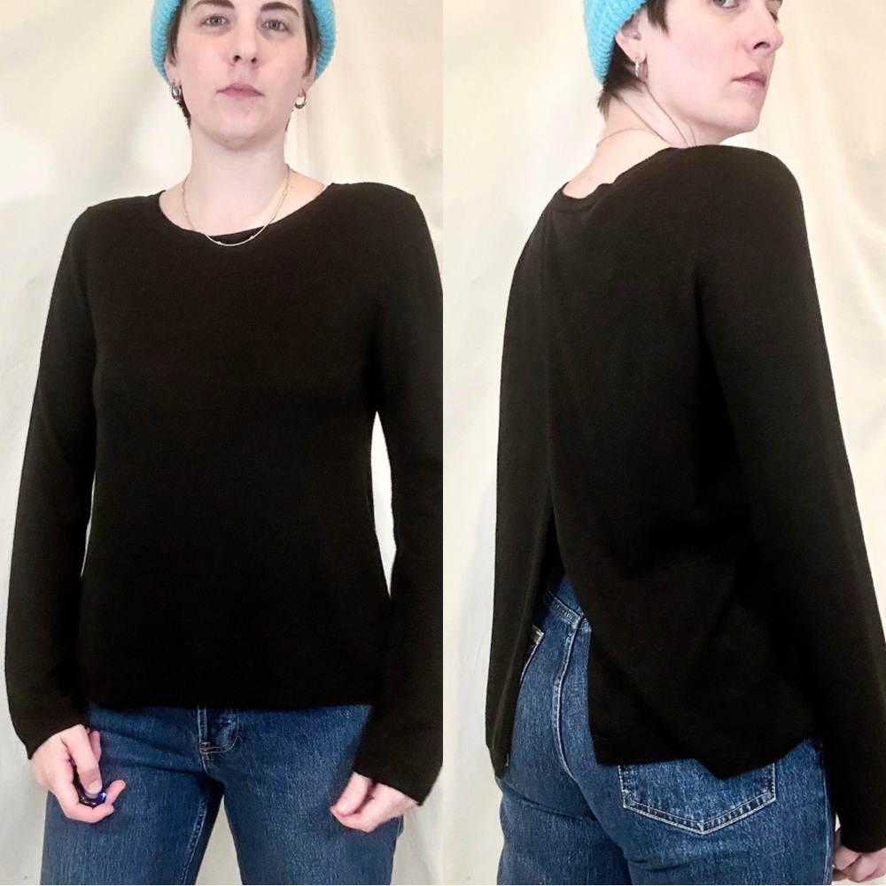 Verve Blues Black Lightweight Knit Sweater w/ Back Slit Vent